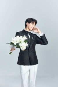 Bí quyết phối Suit đen dành cho chú rể