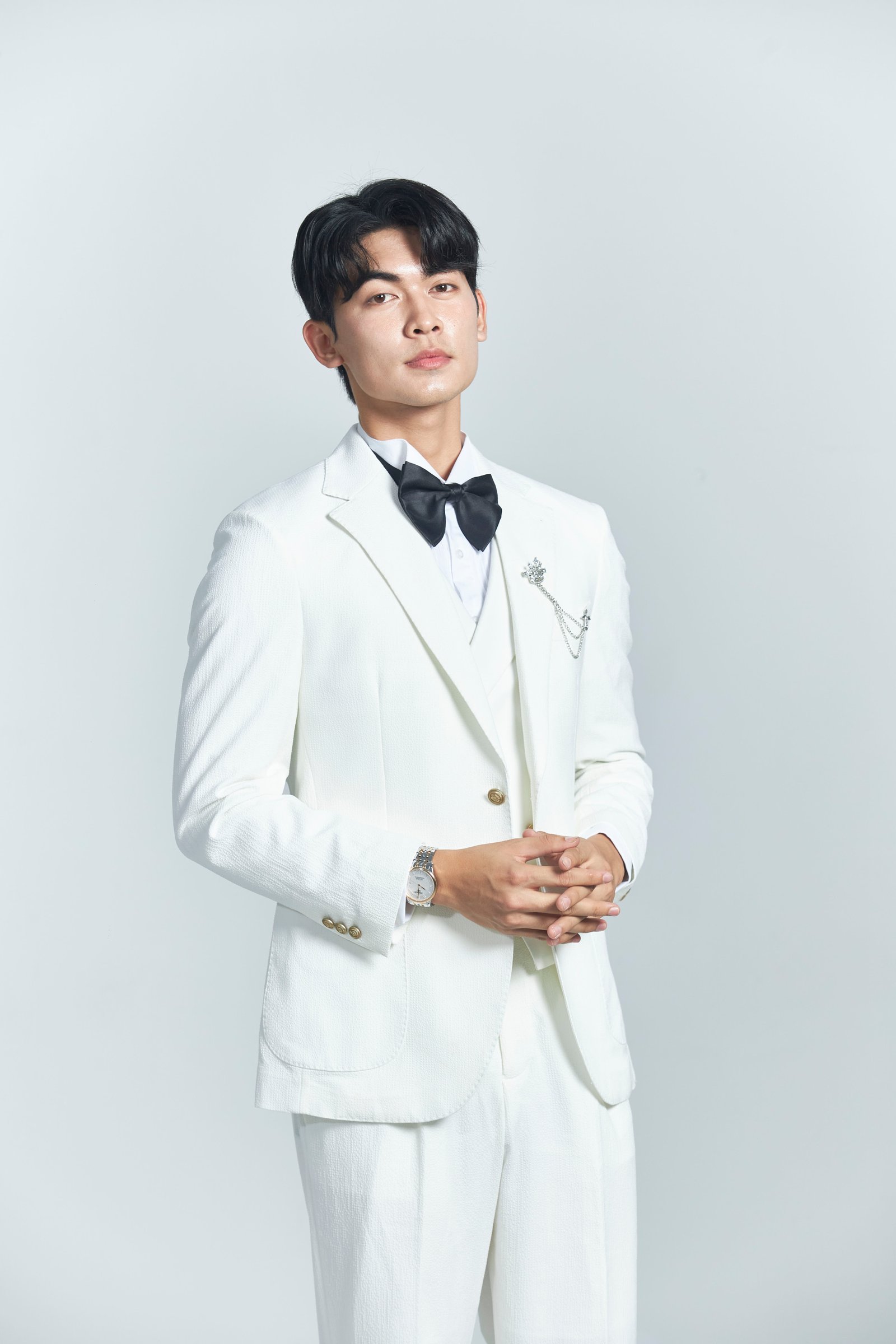 Các bộ suit phổ biến cho chú rể – Lịch lãm & chuẩn phong cách ngày cưới